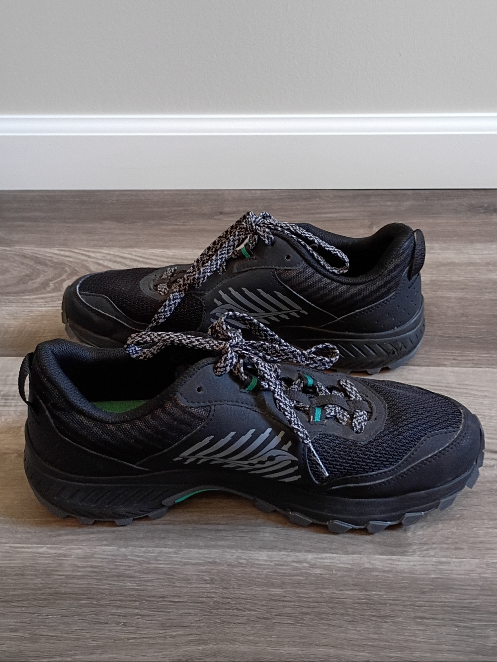 Saucony Women's Excursion TR15 Trail Running Shoes Size 10 Grey Black Blue Green